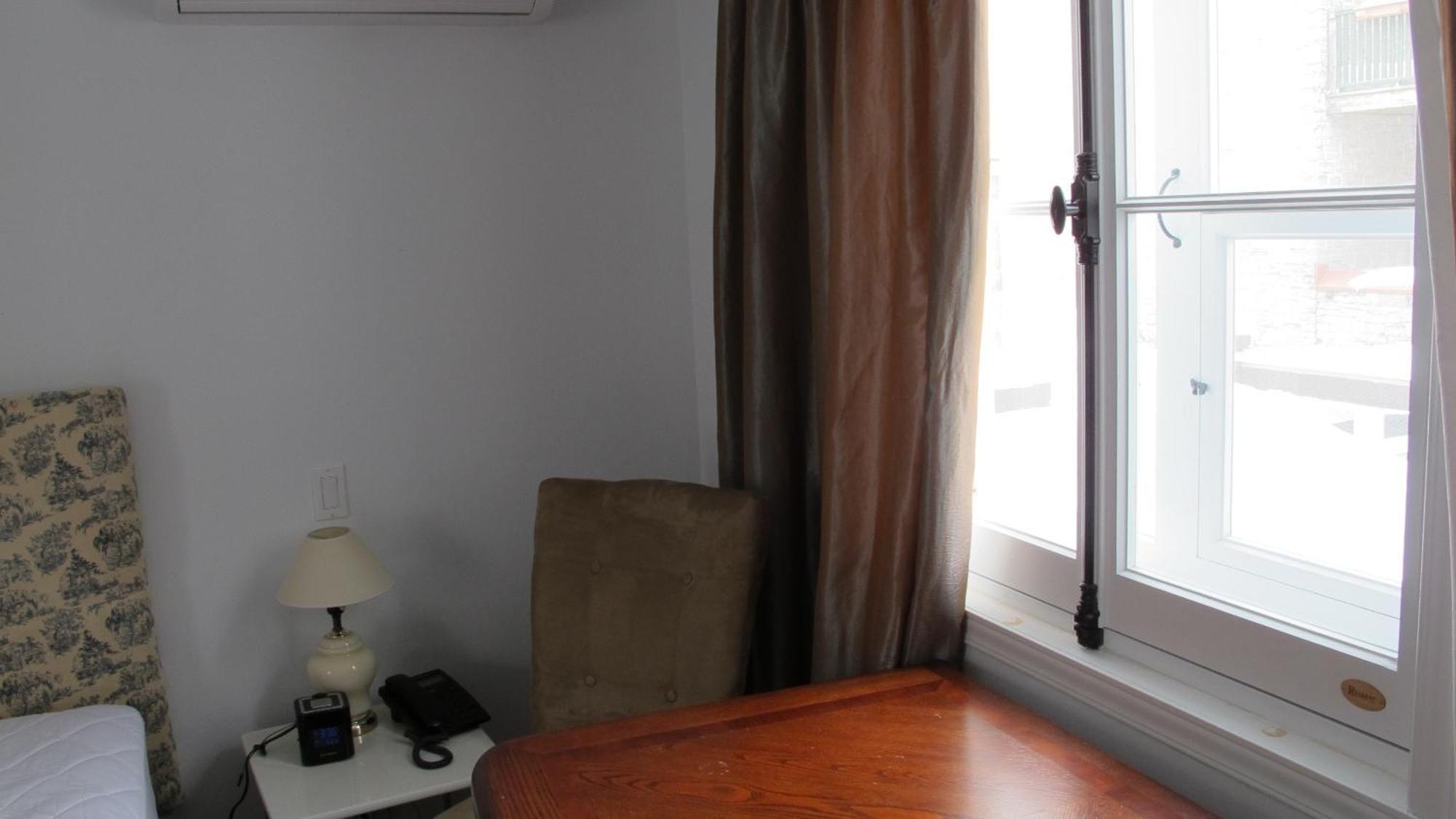 Au Petit Hotel Québec Szoba fotó